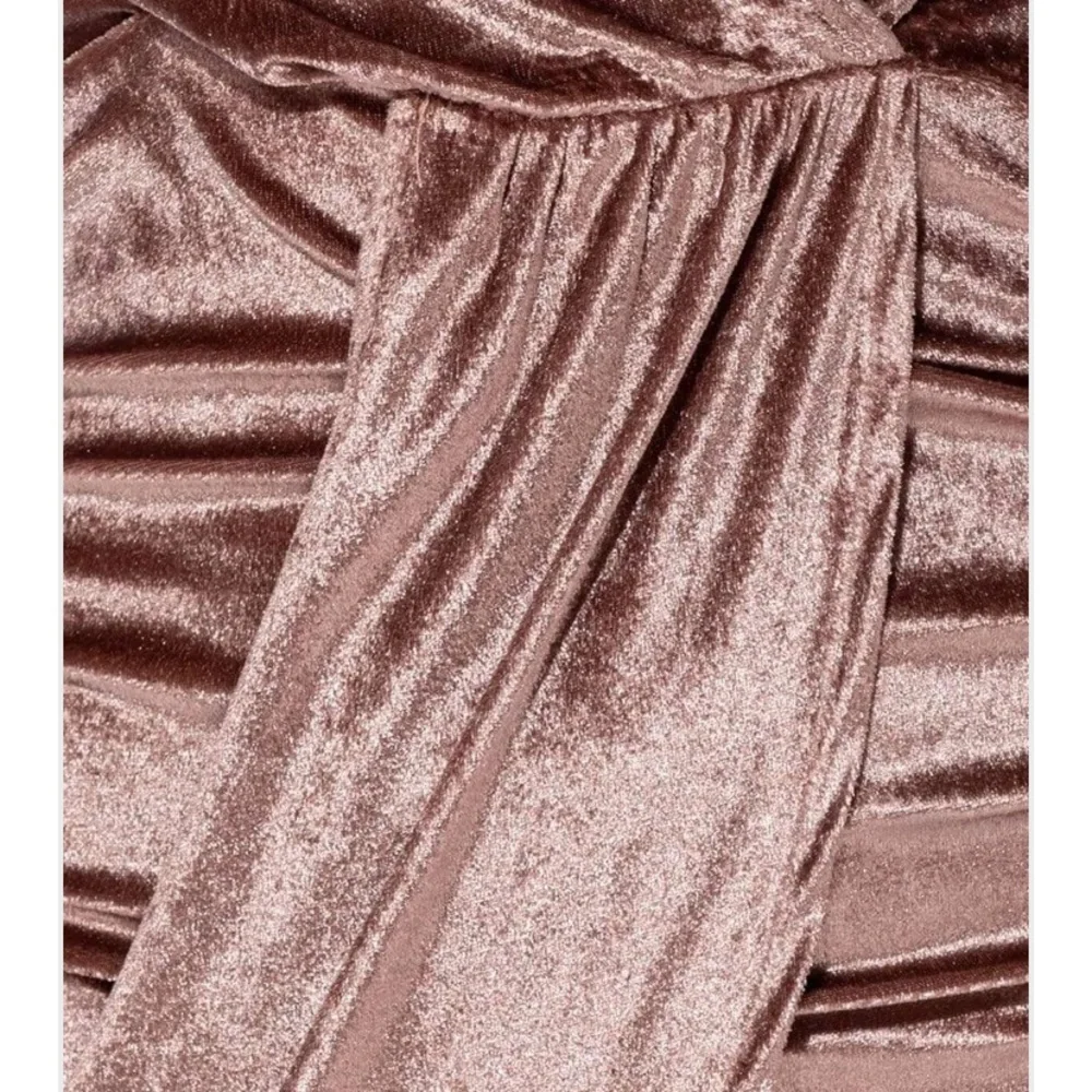 DUSTY PURPLE VELVET SIDE RUCHED WRAP FRONT LONG SLEEVE BODYCON MINI DRESS - Picture 7 of 7